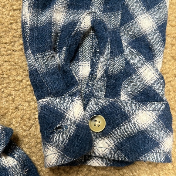 BDG women’s flannel shirt. XS - Picture 5 of 7